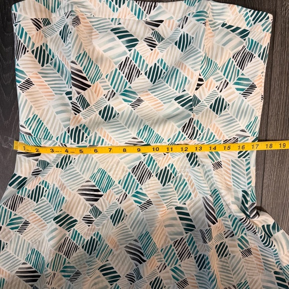 White House Black Market Geometric Strapless High Low Midi Dress Blue White 12 - Picture 7 of 12